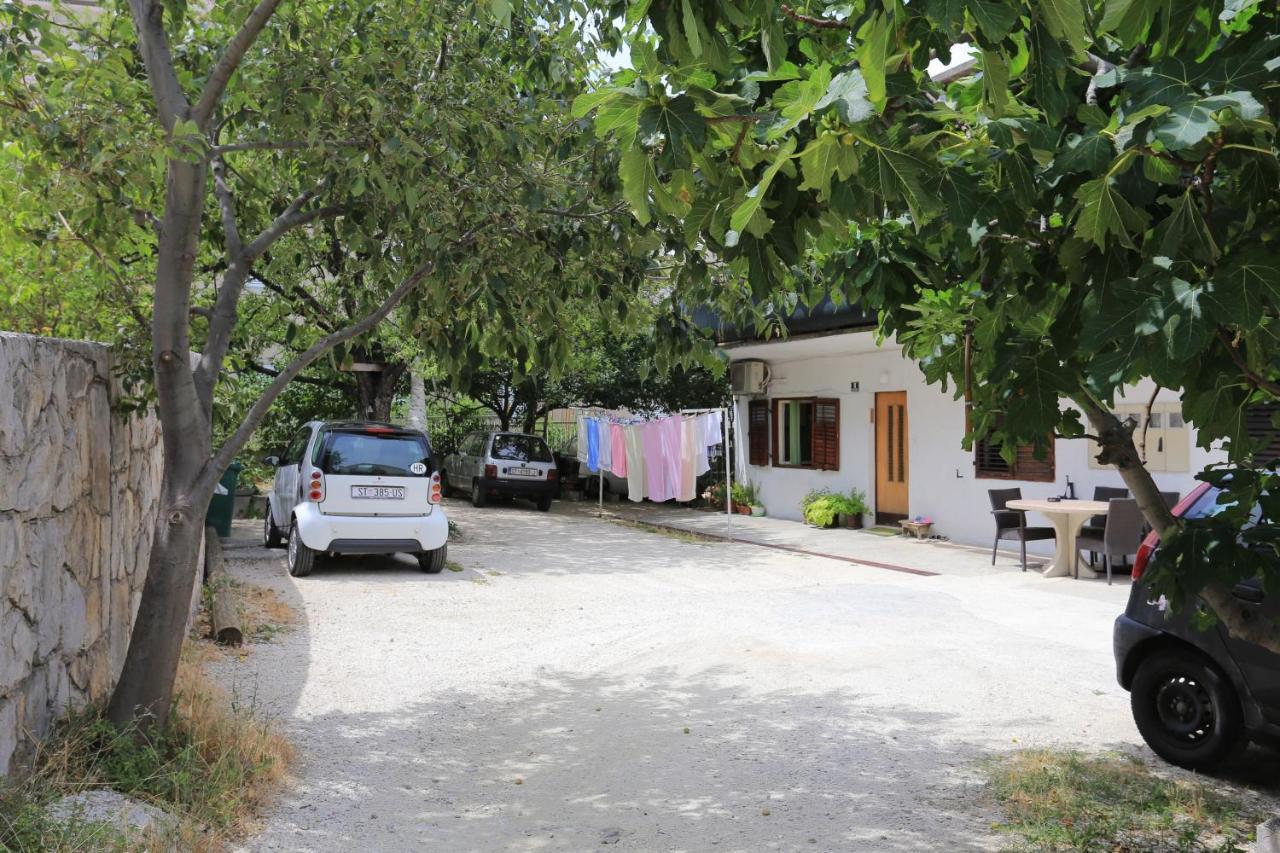Rooms With A Parking Space Split - 17766 Exterior photo